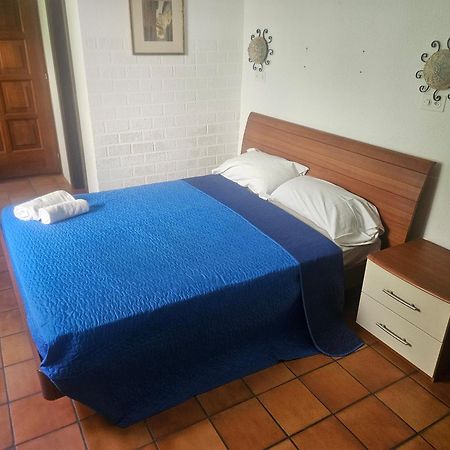 Hotel Pensione Serena Purasca Bagian luar foto