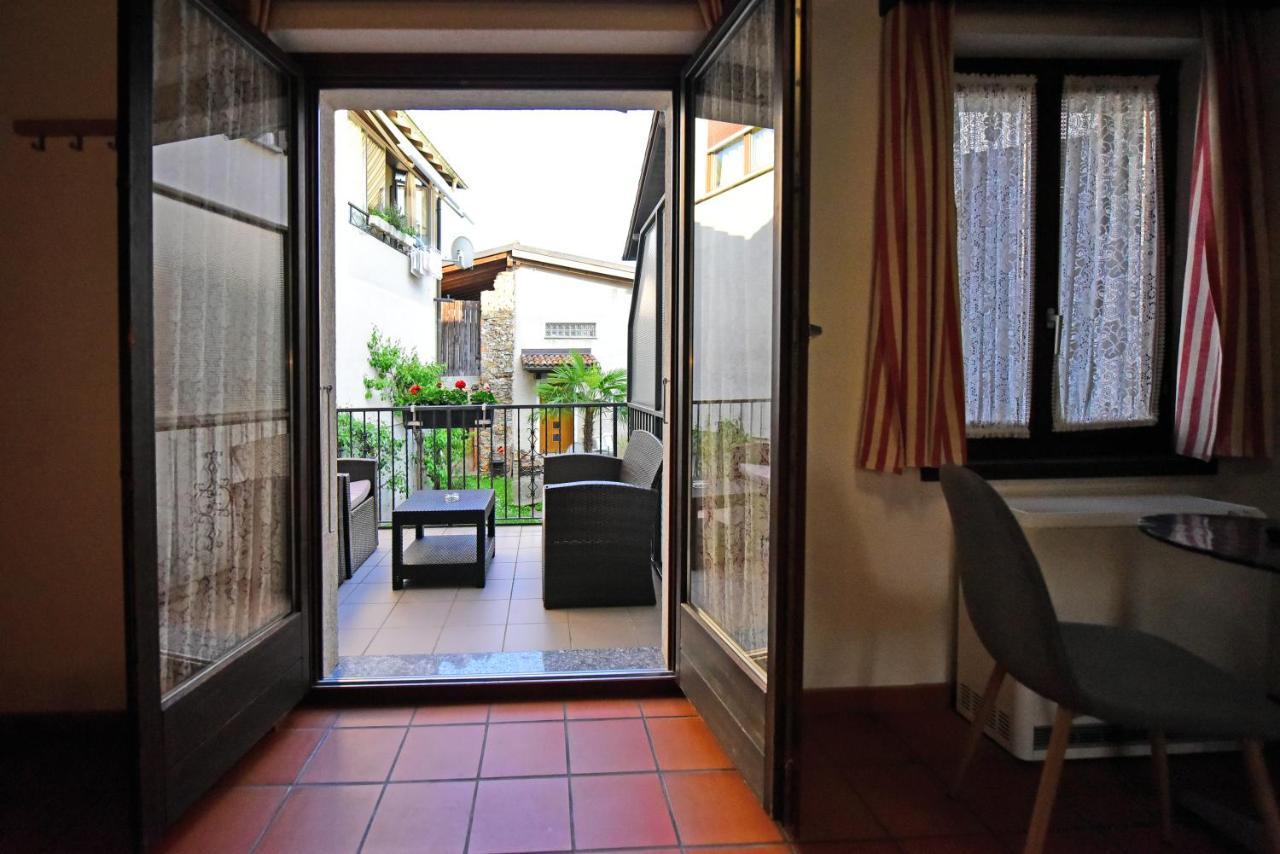 Hotel Pensione Serena Purasca Bagian luar foto