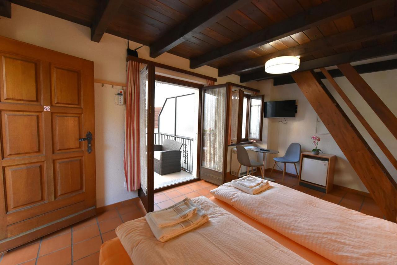 Hotel Pensione Serena Purasca Bagian luar foto