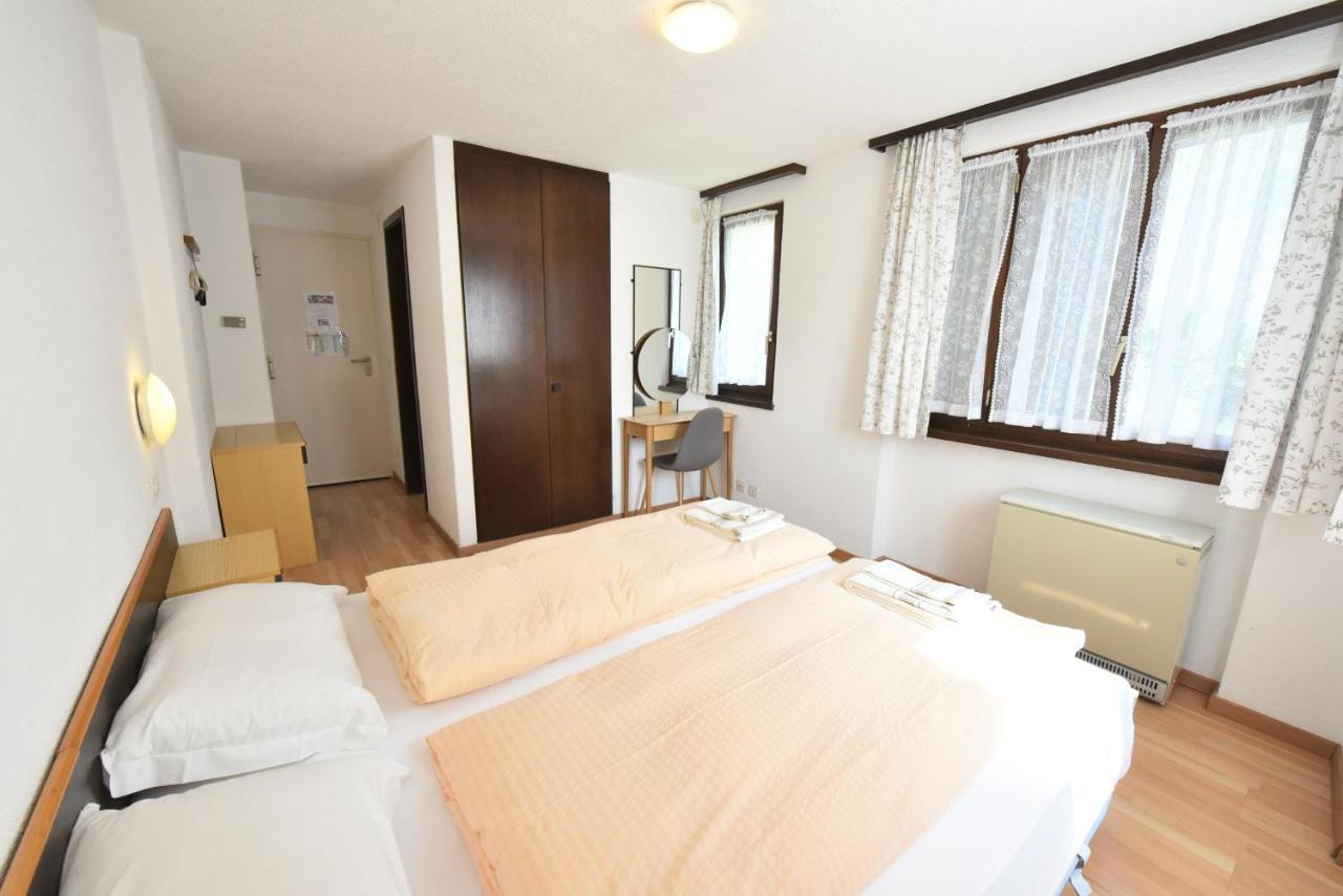 Hotel Pensione Serena Purasca Bagian luar foto