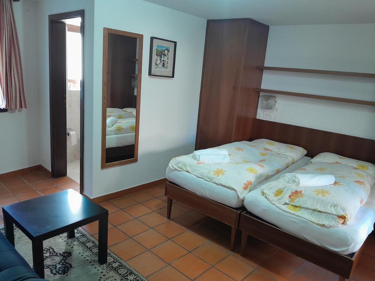 Hotel Pensione Serena Purasca Bagian luar foto