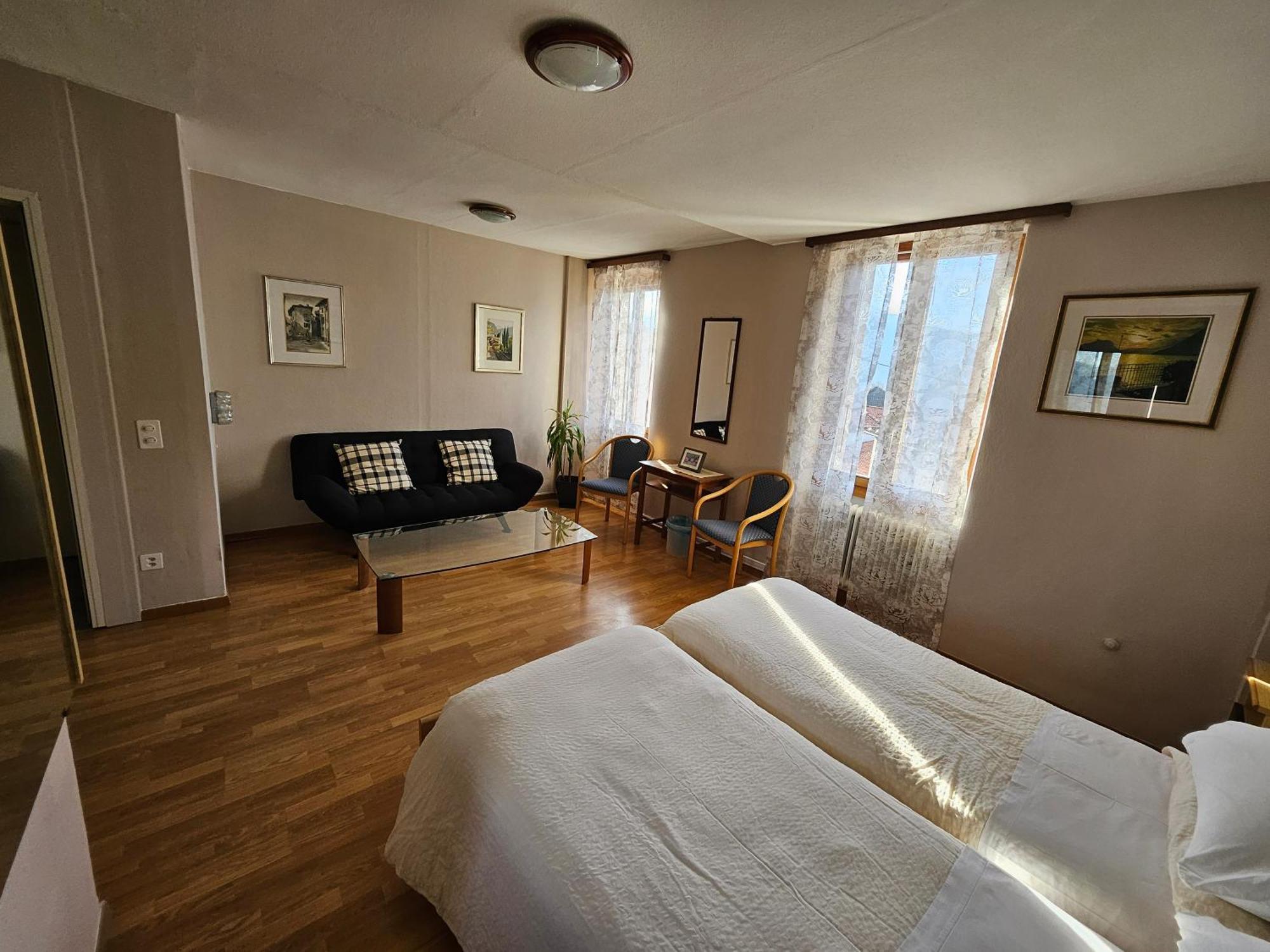 Hotel Pensione Serena Purasca Bagian luar foto