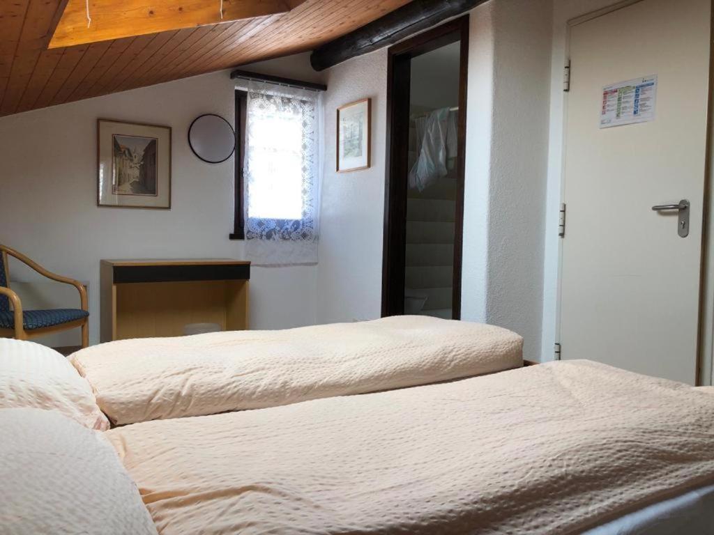 Hotel Pensione Serena Purasca Bagian luar foto